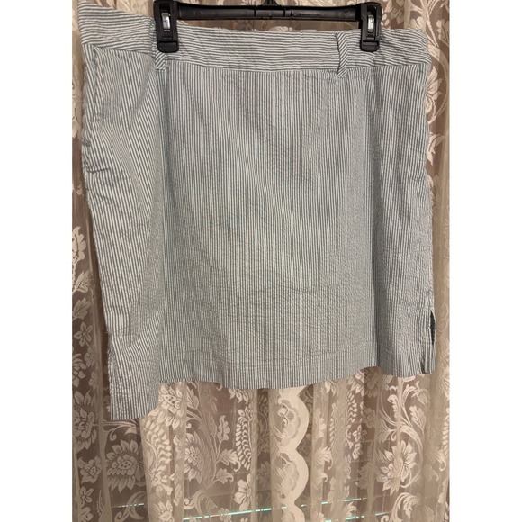 Liz & Co Skort Stretch Seersucker Pinstripe Golf Casual Blue White Size 16 EUC - Picture 13 of 13